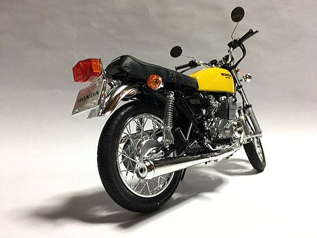 アオシマ １／１２ ホンダ ＣＢ４００ＦＯＵＲ－Ⅰ・Ⅱ（３９８ｃｃ）